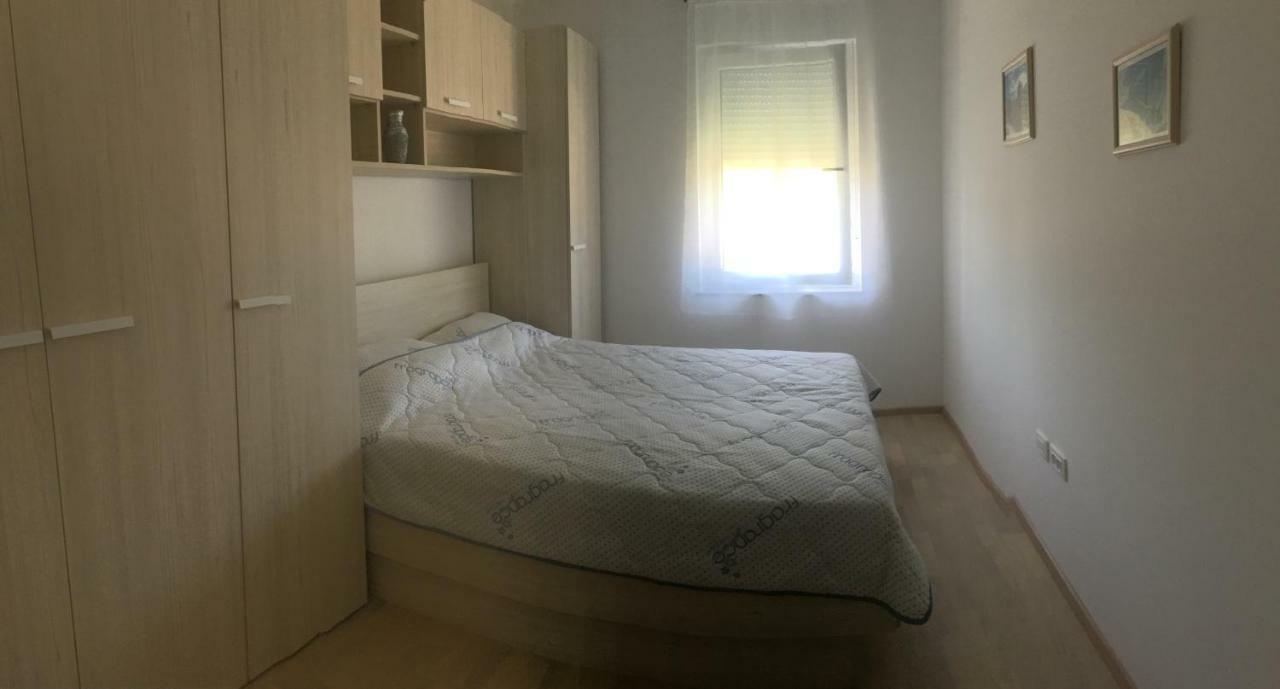 Holly Apartman Umag Exterior foto